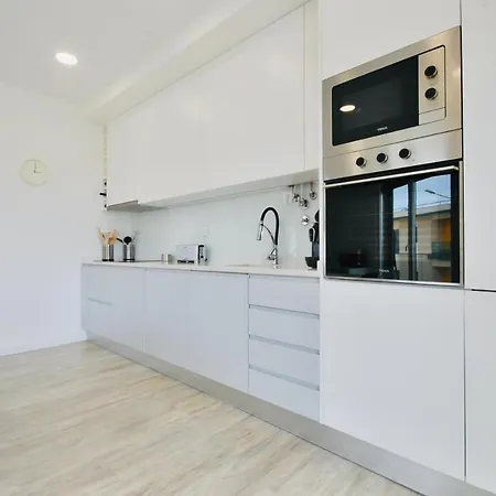 Apartment Sandra - Ferrel, Sunny Balcony, Shared Pool Ferrel (Leiria)